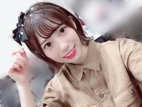 東村 芽依｜スカーフ（2018-10-05）｜4枚目