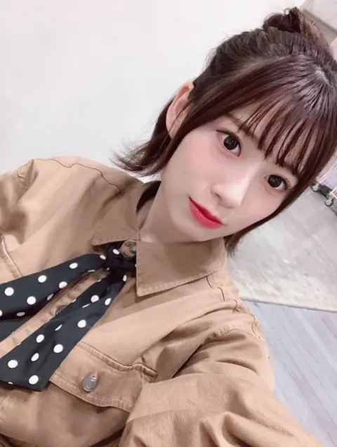 東村 芽依｜スカーフ（2018-10-05）｜6枚目