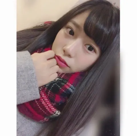 東村 芽依｜くつ下...117（2017-02-23）
