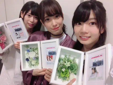 東村 芽依｜お花...177（2017-05-16）｜6枚目