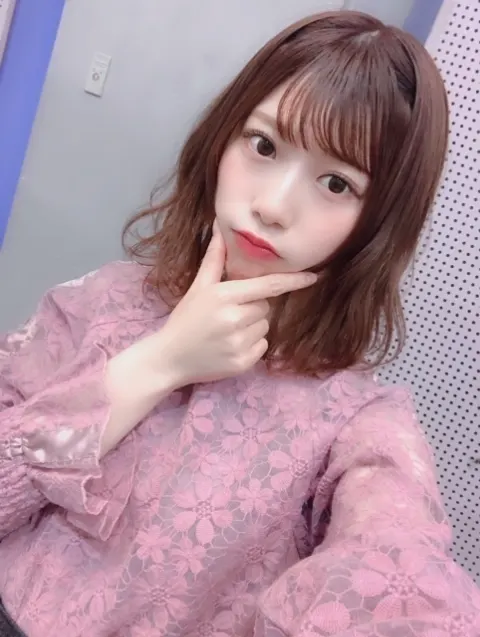 東村 芽依｜風邪引かないようにしよ（2019-04-15）｜3枚目