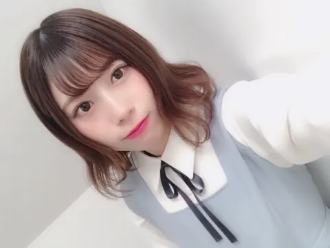 東村 芽依｜名古屋の全国握手会