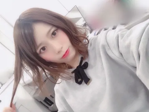 東村 芽依｜Kyunグッズ（2019-04-05）