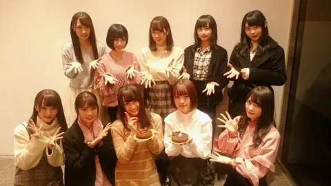 東村 芽依｜サプライズ（2017-12-28）｜2枚目