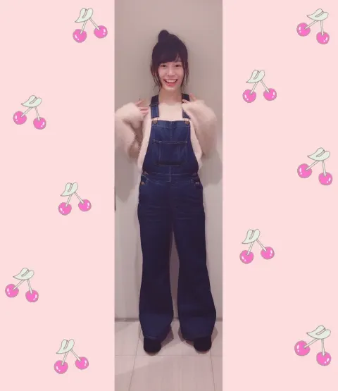 東村 芽依｜個別握手会...114（2017-02-20）｜2枚目