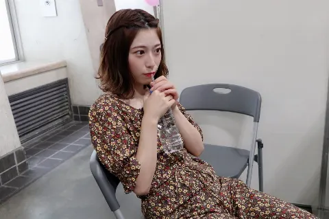 東村 芽依｜🐱（2019-08-22）｜3枚目