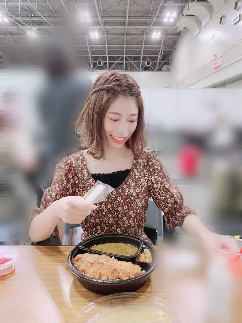 東村 芽依｜🐱（2019-08-22）｜8枚目