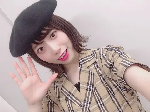 東村 芽依｜ベレー帽を被りました（2018-09-17）｜7枚目