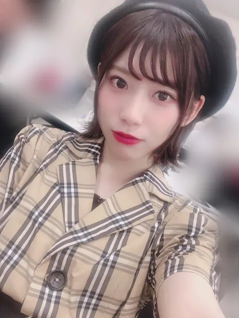 東村 芽依｜ベレー帽を被りました（2018-09-17）