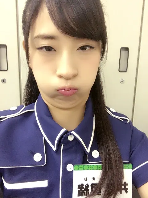 井口 眞緒｜きょんこペア♡（2016-09-02）｜3枚目