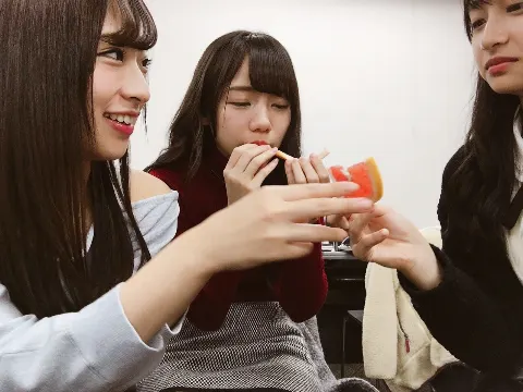 井口 眞緒｜グレープフルーツだよ（2017-03-05）｜2枚目