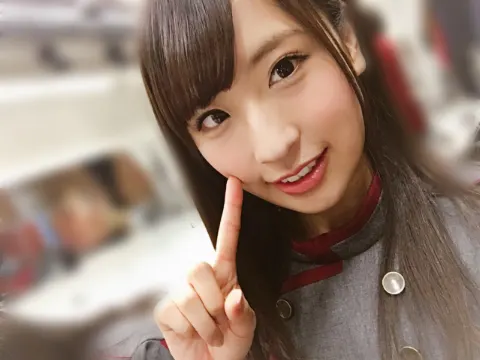 井口 眞緒｜お寿司美味しかったです♡（2017-03-28）