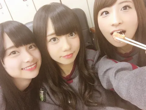 井口 眞緒｜(*≧∀≦*)（2017-05-04）｜2枚目