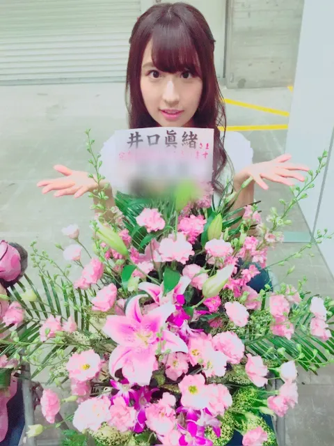 井口 眞緒｜幕張個別握手会（2017-06-28）｜3枚目