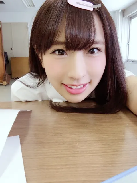 井口 眞緒｜握手♡（2017-08-13）