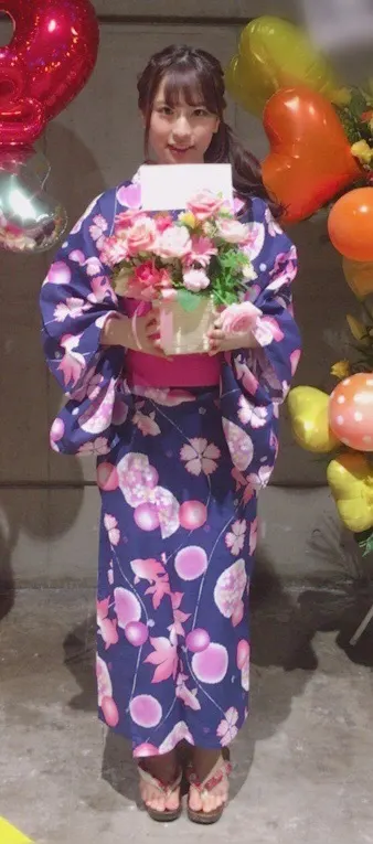 井口 眞緒｜1stアルバム幕張個別握手会（2017-09-11）｜3枚目