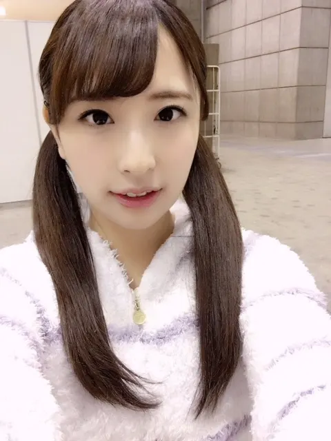 井口 眞緒｜握手会（2018-03-22）｜10枚目
