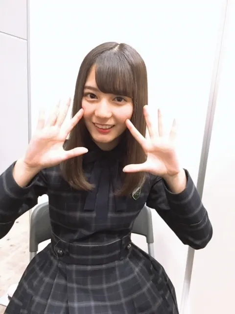 井口 眞緒｜🤝（2018-04-22）｜3枚目