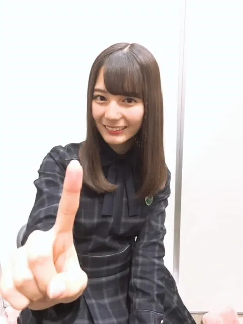 井口 眞緒｜🤝（2018-04-22）｜6枚目
