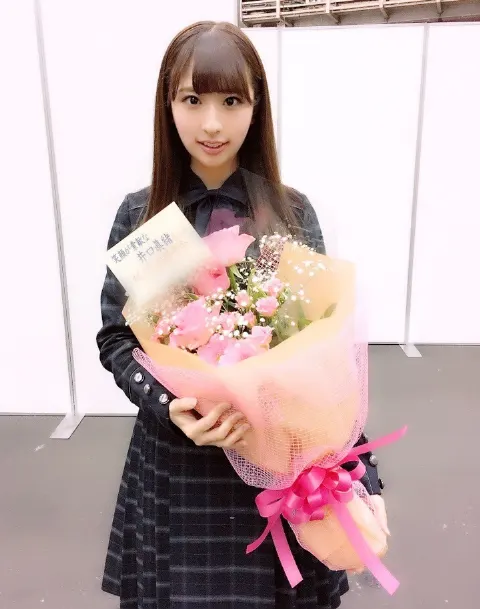 井口 眞緒｜遅くなってごめんね。（2018-04-21）｜2枚目