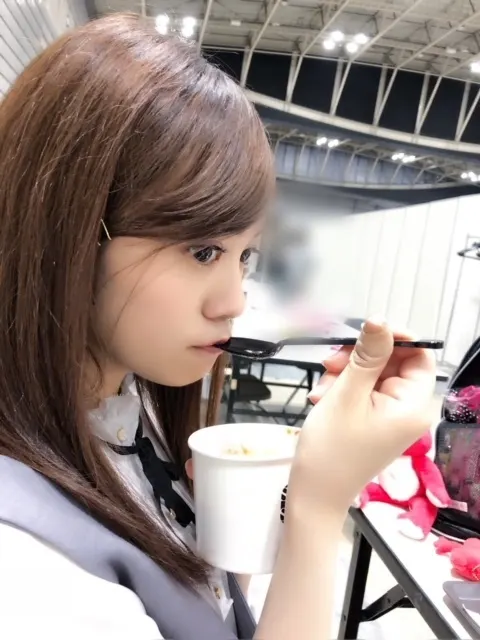 井口 眞緒｜#一足遅れてハッシュタグハマり中（2018-06-11）｜5枚目
