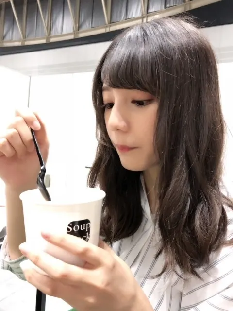 井口 眞緒｜#一足遅れてハッシュタグハマり中（2018-06-11）｜9枚目