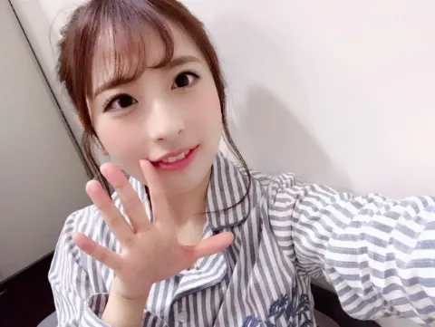 井口 眞緒｜#寝起きに抱きしめられたい（2018-09-25）｜2枚目