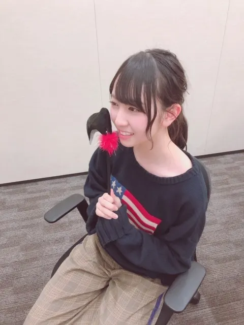 井口 眞緒｜『スナック眞緒』SHOWROOM店〈10月31日〉（2018-11-02）｜16枚目