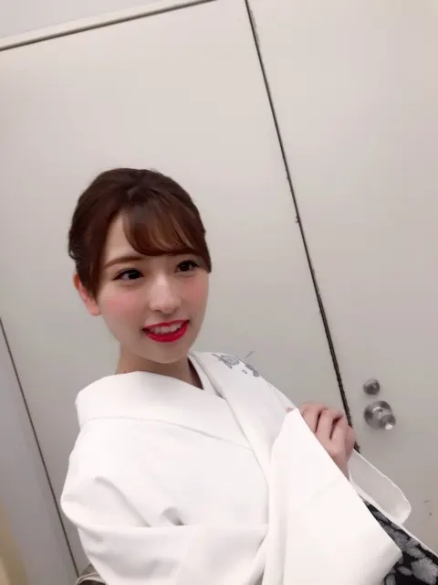 井口 眞緒｜握手会（2019-01-31）｜3枚目