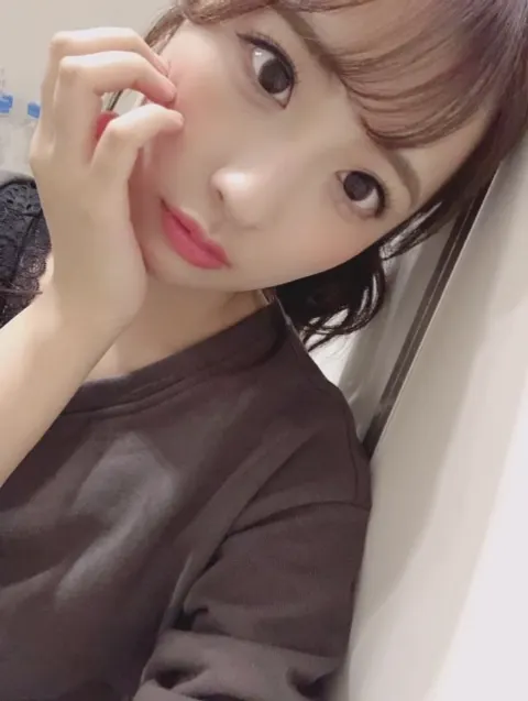 井口 眞緒｜握手会（2019-01-31）｜4枚目