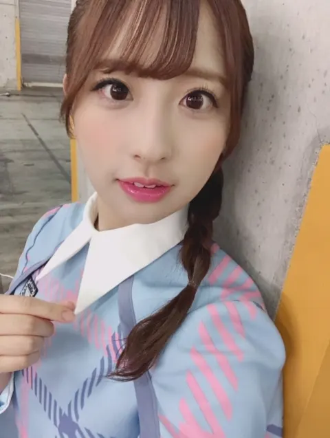 井口 眞緒｜握手会（2019-01-24）｜4枚目
