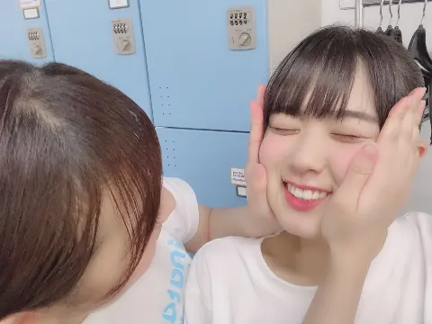 井口 眞緒｜見てね💕💕15時スタート🥛（2019-06-11）｜7枚目