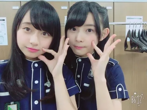 影山 優佳｜おんなじふうけいで…でもっ。（2016-12-25）｜2枚目