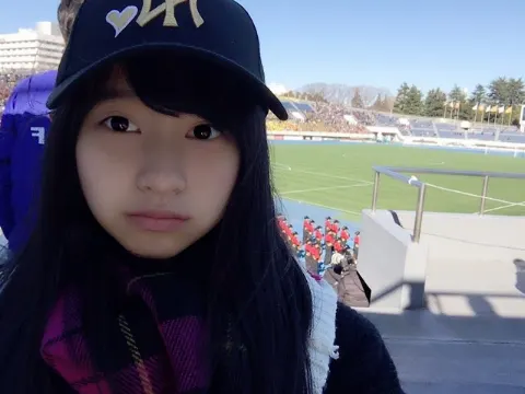 影山 優佳｜こーこーさっかーみにいきましたよーん。（2016-12-31）｜3枚目