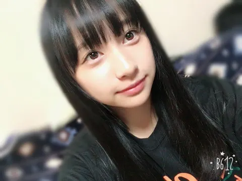 影山 優佳｜2こめだよーん、1こめもみてねーん。165。（2017-01-21）