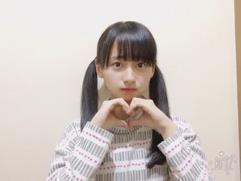 影山 優佳｜みかくにんひこうぶってぃ。182。（2017-02-05）｜4枚目