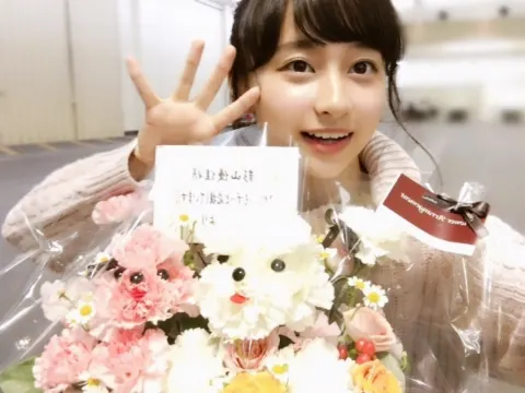 影山 優佳｜まさかのぉぉぉ。203。（2017-02-27）｜2枚目