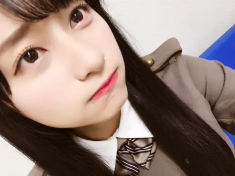 影山 優佳｜なんちって。256。（2017-04-20）｜4枚目