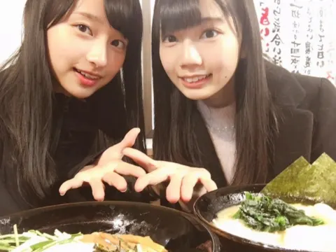 影山 優佳｜じゅ〜。258。（2017-04-22）｜2枚目
