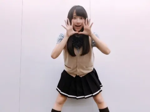 影山 優佳｜え！！。264。（2017-04-28）｜3枚目