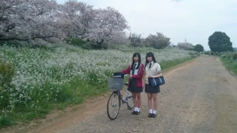 影山 優佳｜ぼりぼり。281。（2017-05-12）｜2枚目