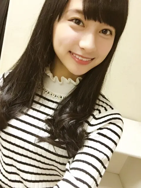 影山 優佳｜にくにくにくにくにく。290。（2017-05-19）｜2枚目
