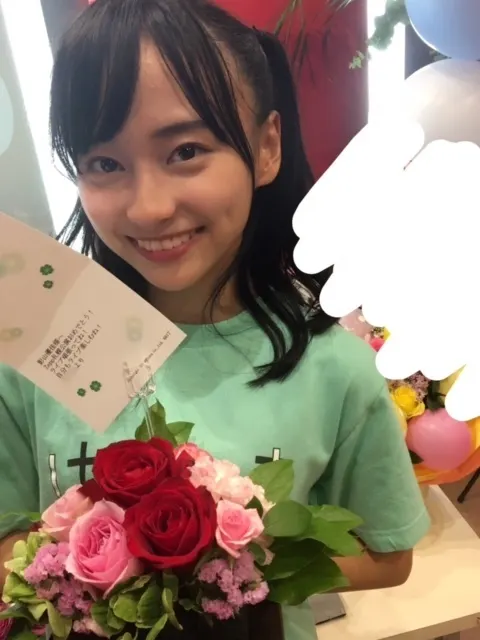 影山 優佳｜しんぞうやぶり。412。（2017-10-07）｜2枚目