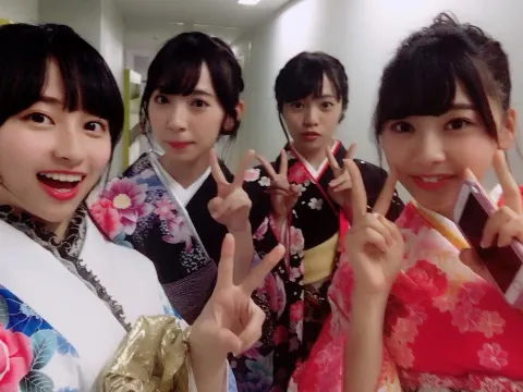 影山 優佳｜すまんのおすまんのぉ。494。（2018-01-21）｜2枚目