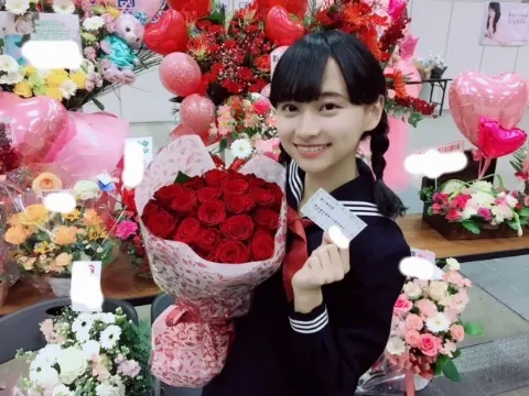 影山 優佳｜うふふ！542。（2018-03-17）｜2枚目