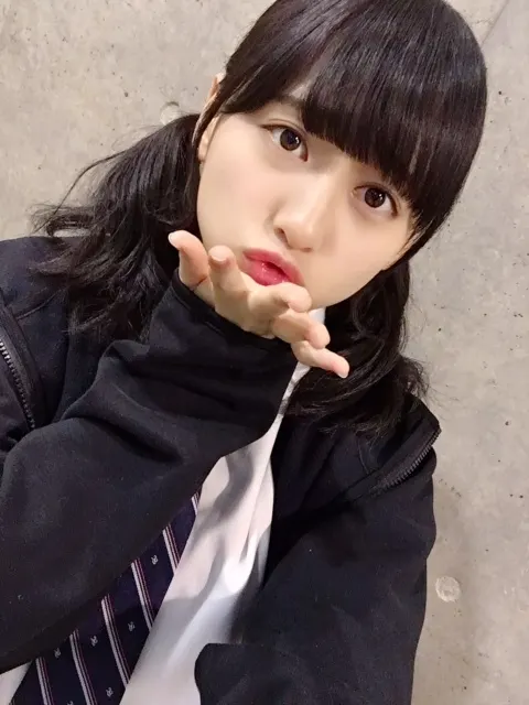影山 優佳｜しゅんぶぅぅぅん。549。（2018-03-22）｜3枚目