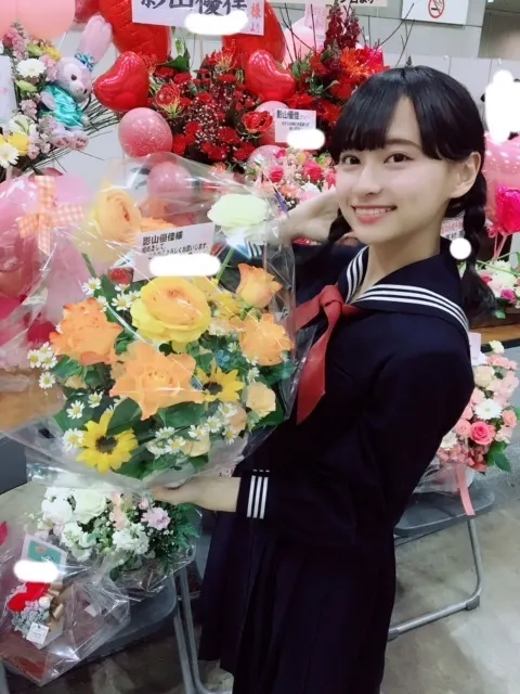 影山 優佳｜しゅしゅしゅ。540。（2018-03-16）｜2枚目