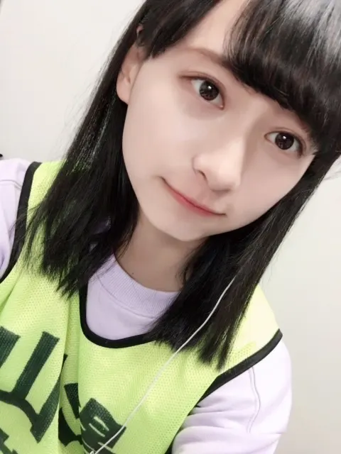 影山 優佳｜めるしー。565。（2018-04-10）｜3枚目