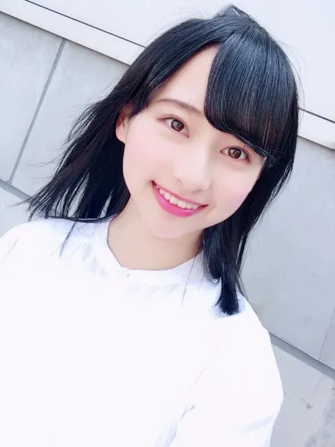 影山 優佳｜あゆみます。575。（2018-04-23）｜2枚目