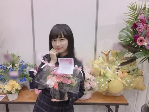 影山 優佳｜ふら。571。（2018-04-21）｜2枚目